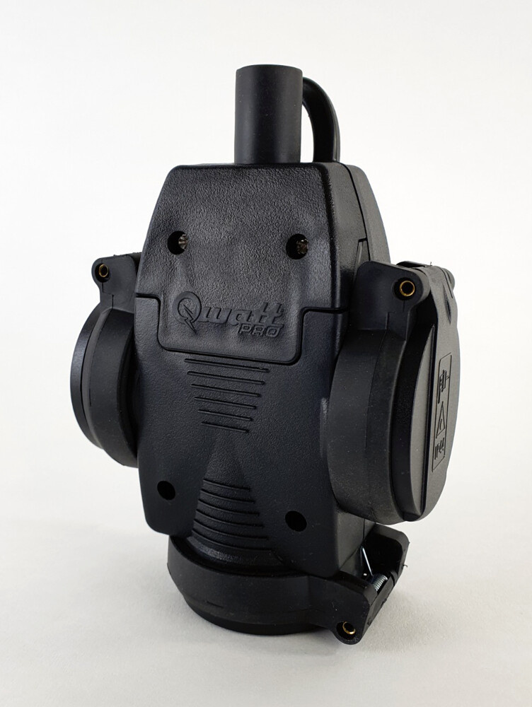 QwattPro 2015007 Acoplamiento colgante goma Schuko negro IP44